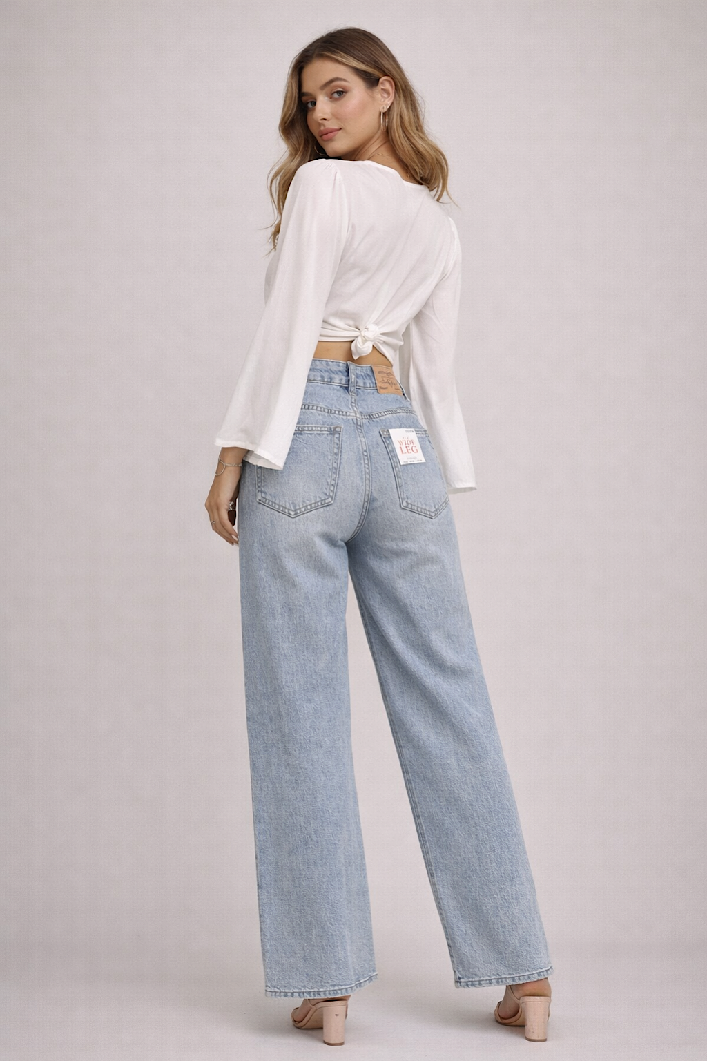 WEITE JEANS