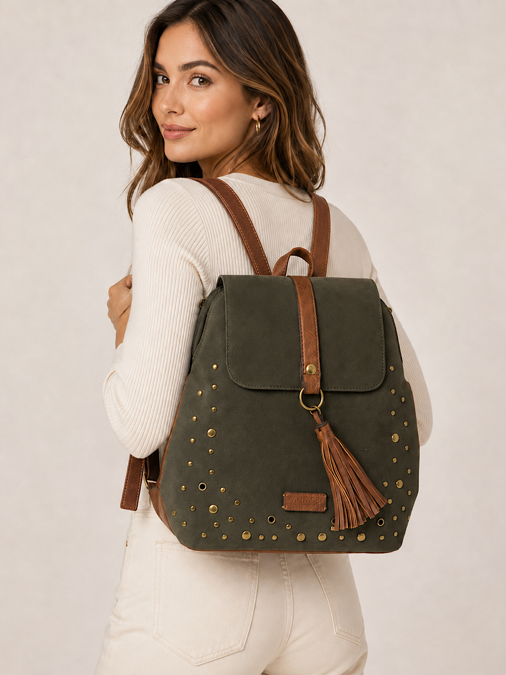 MOCHILA TACHUELAS VINTAGE