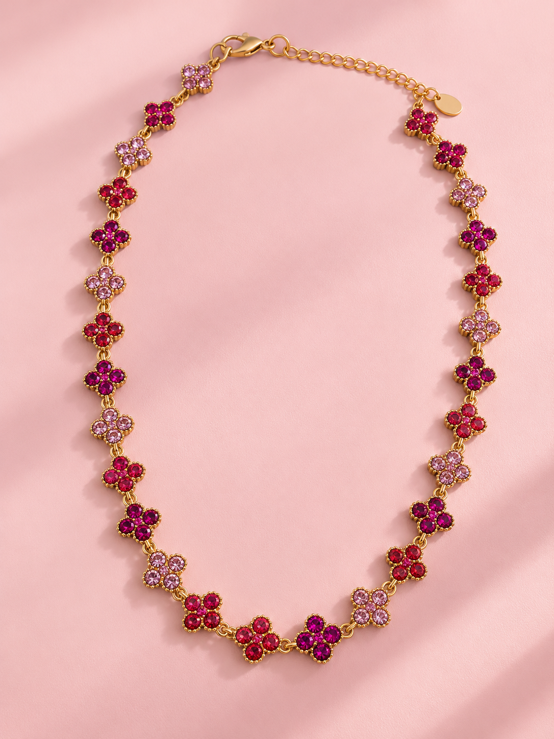 Collar flores rosa cristales