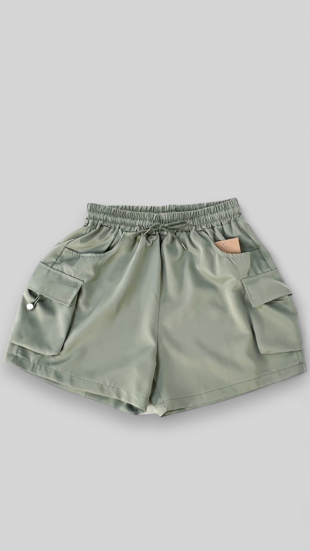 SHORT CON BOLSILLO CARGO