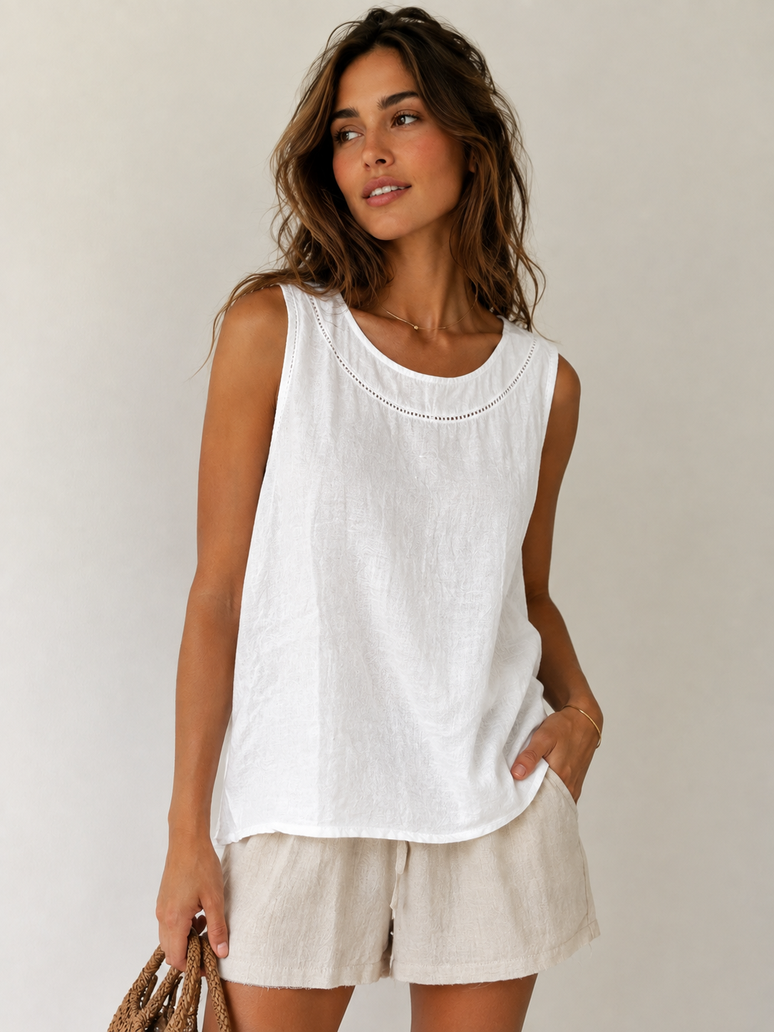 CAMISETA DETALLE CALADO