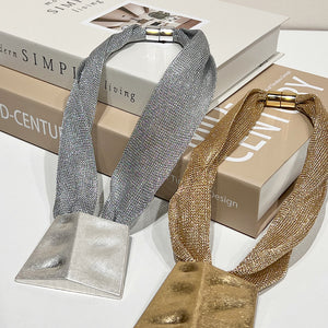 COLLAR GEOMETRIK MALLA