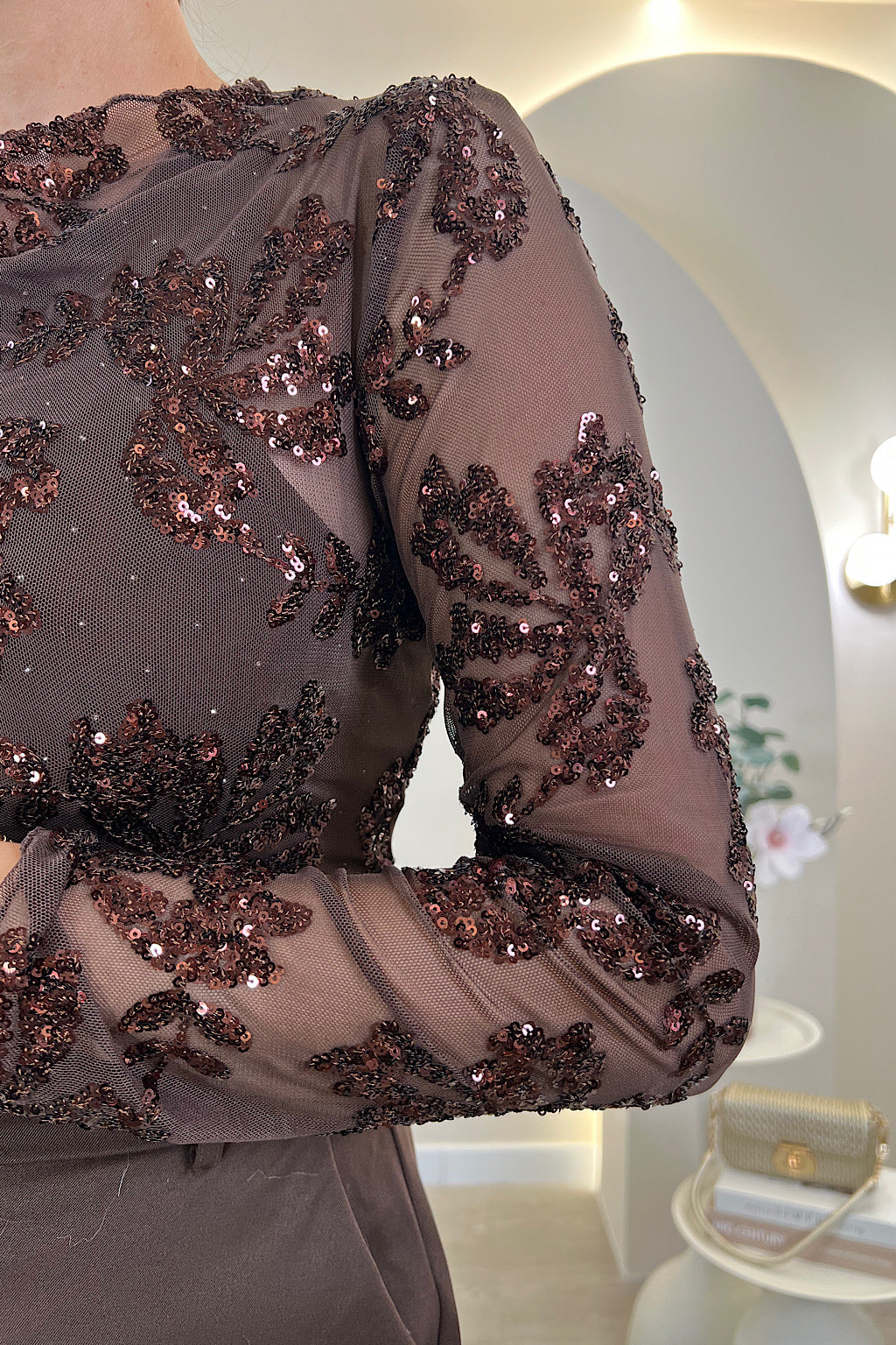 CAMISETA TRANSPARENTE CON LENTEJUELAS