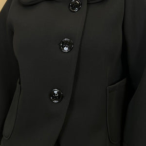 CHAQUETA CROPPED SILUETA ESTRUCTURADA