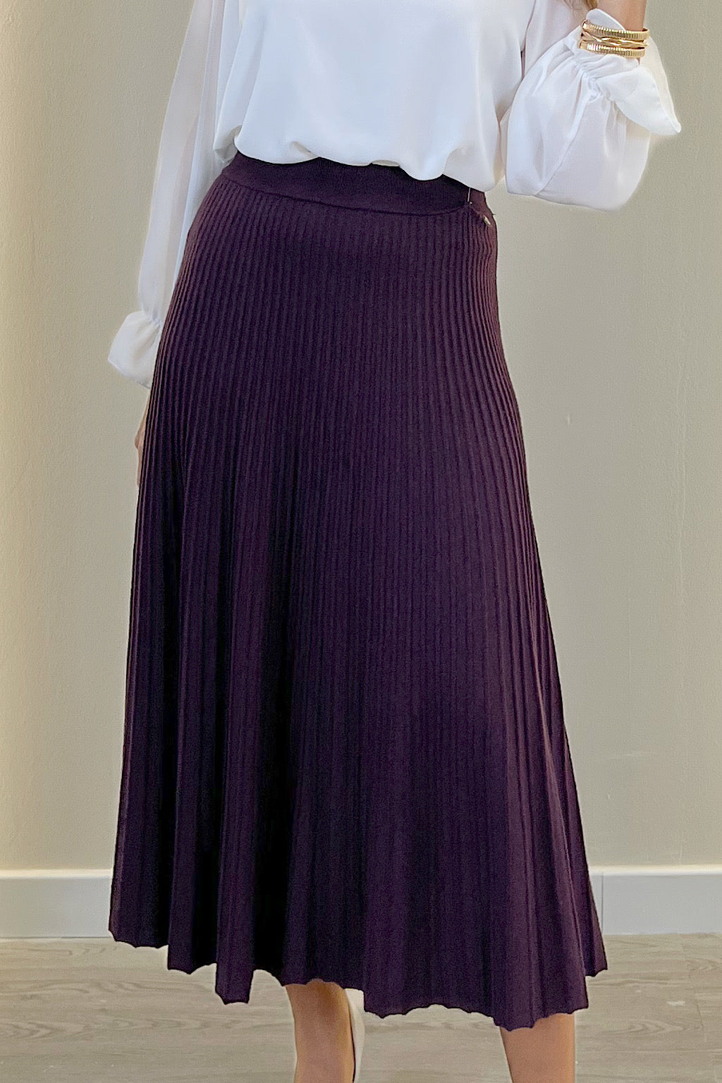 FALDA LARGA PLISADA PUNTO