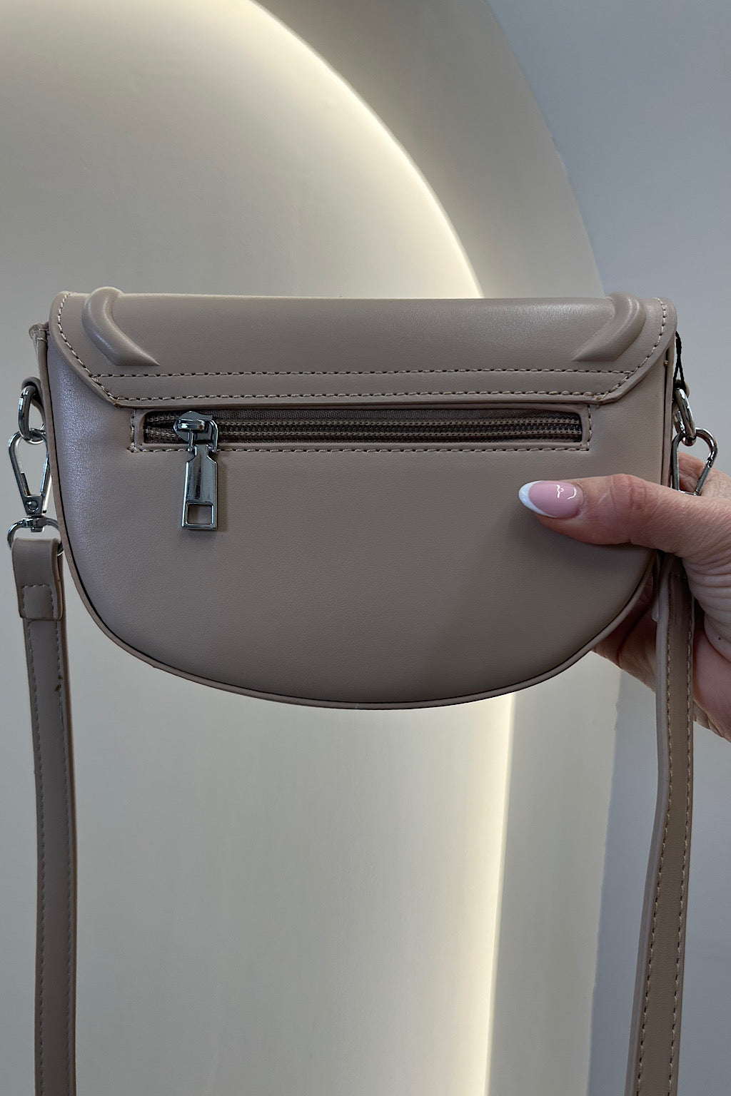 BOLSO BANDOLERA MEDIA LUNA