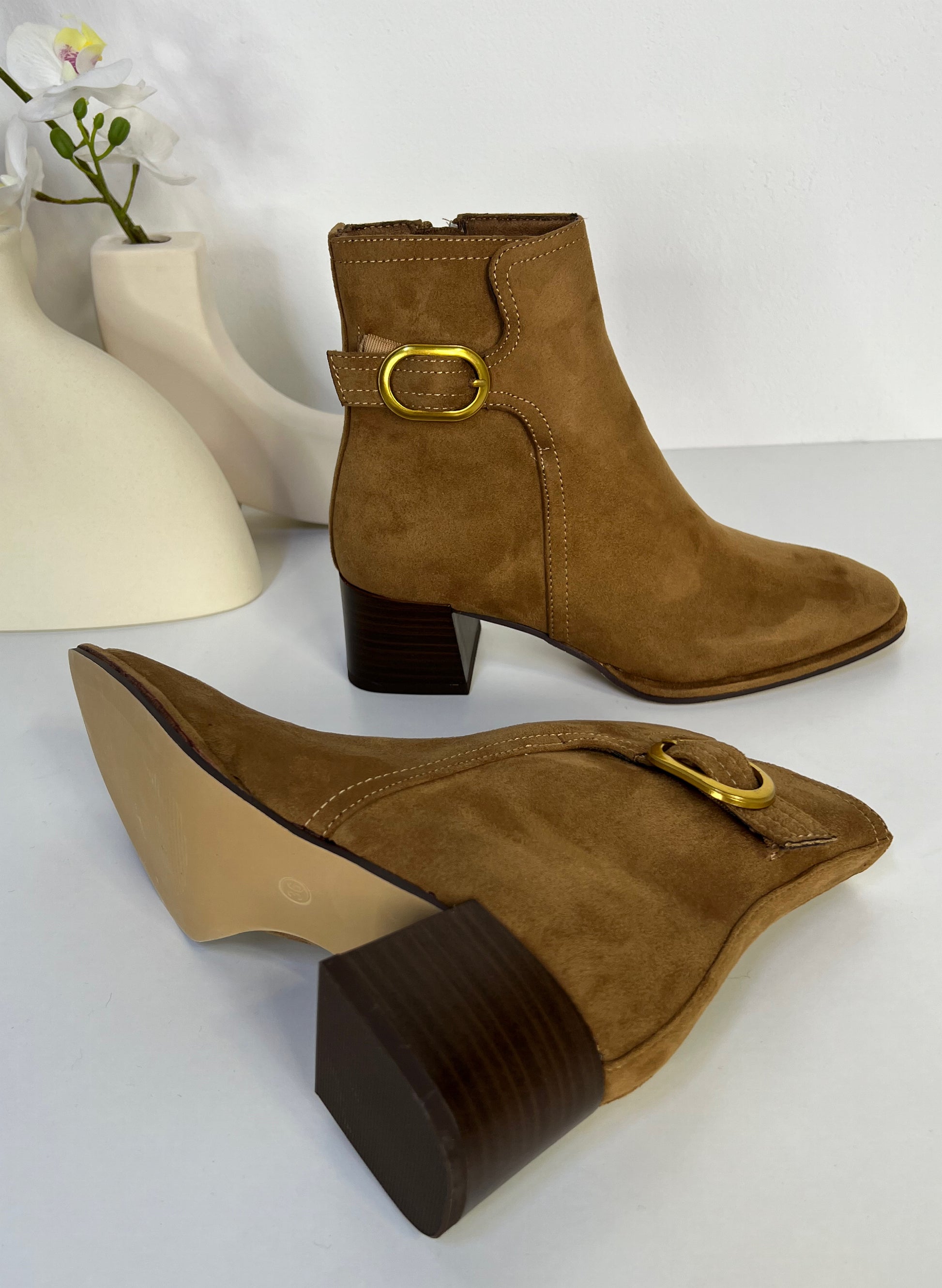 BOTIN ANTELINA CAMEL HEBILLA