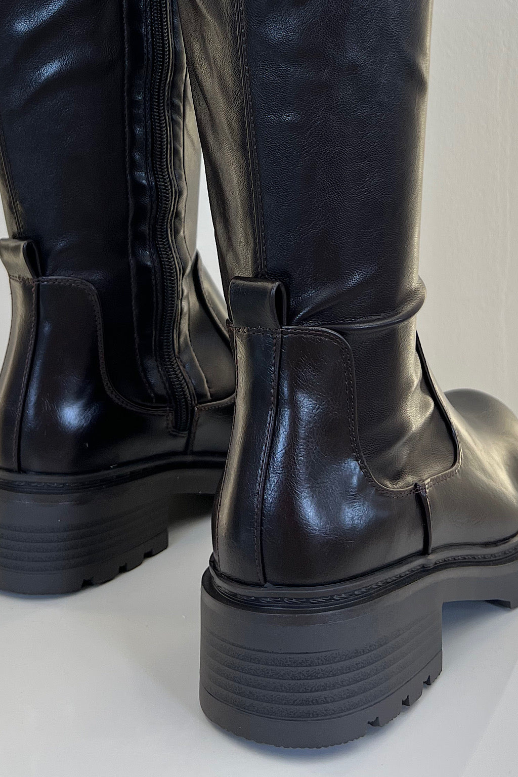 BOTA ALTA PLANA MARRON MELISA