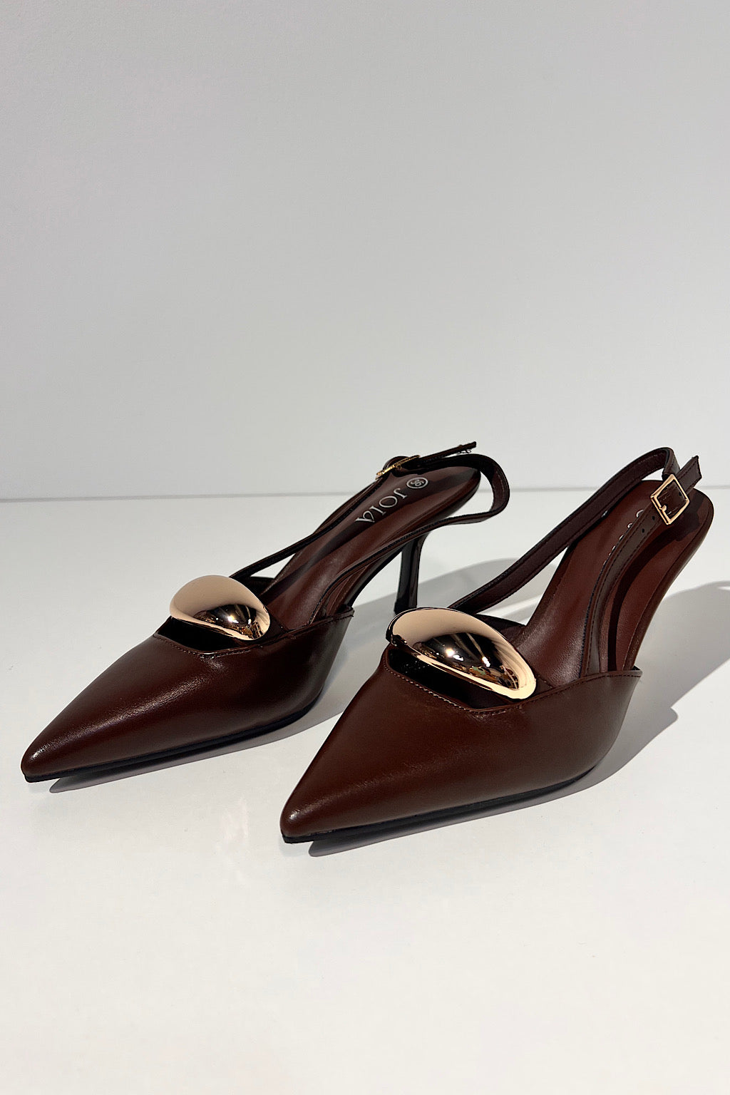 ZAPATO TACON DESTALONADO MARRÓN