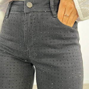 PANTALON CRISTALES BAJO DESHILACHADO