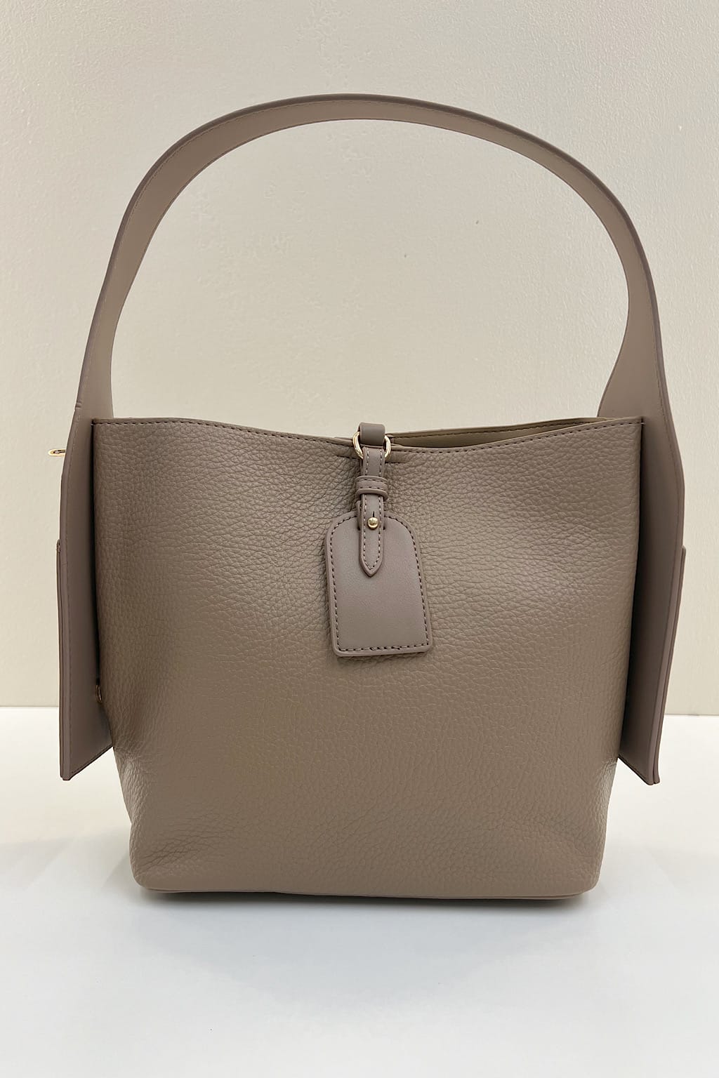 BOLSO BUCKET AMARI