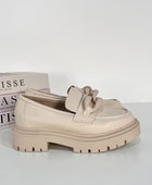 MOCASIN PLATAFORMA CADENA BEIGE