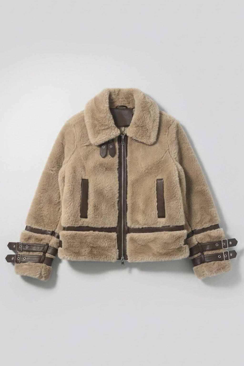 CHAQUETA PELITO DETALLES CUERO