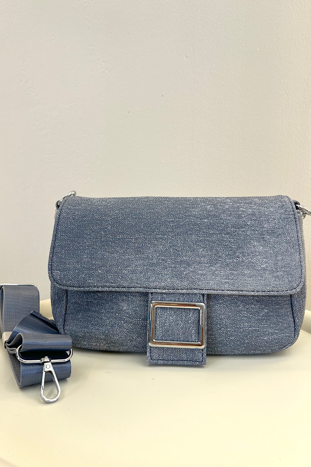 BOLSO HOMBRO HEBILLA DEMIN Y2K