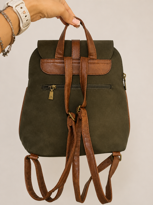 MOCHILA TACHUELAS VINTAGE