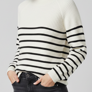 JERSEY CHENILLA RAYAS NAIA