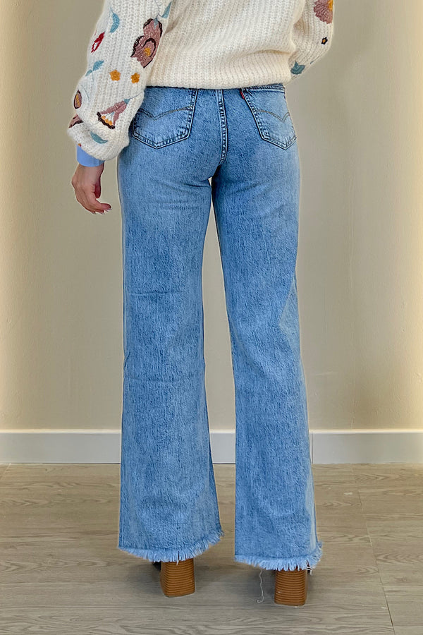 PANTALON VAQUEROBAJO DESFLECADO