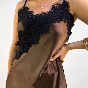 VESTIDO LENCERO ASIMETRICO