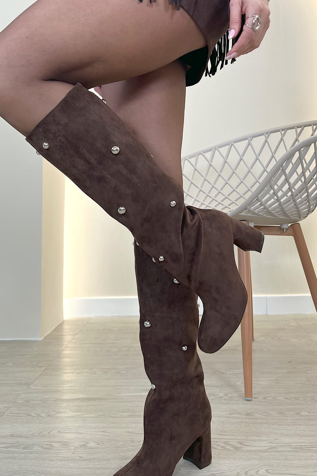 BOTA ALTA TACHUELAS MEGAN