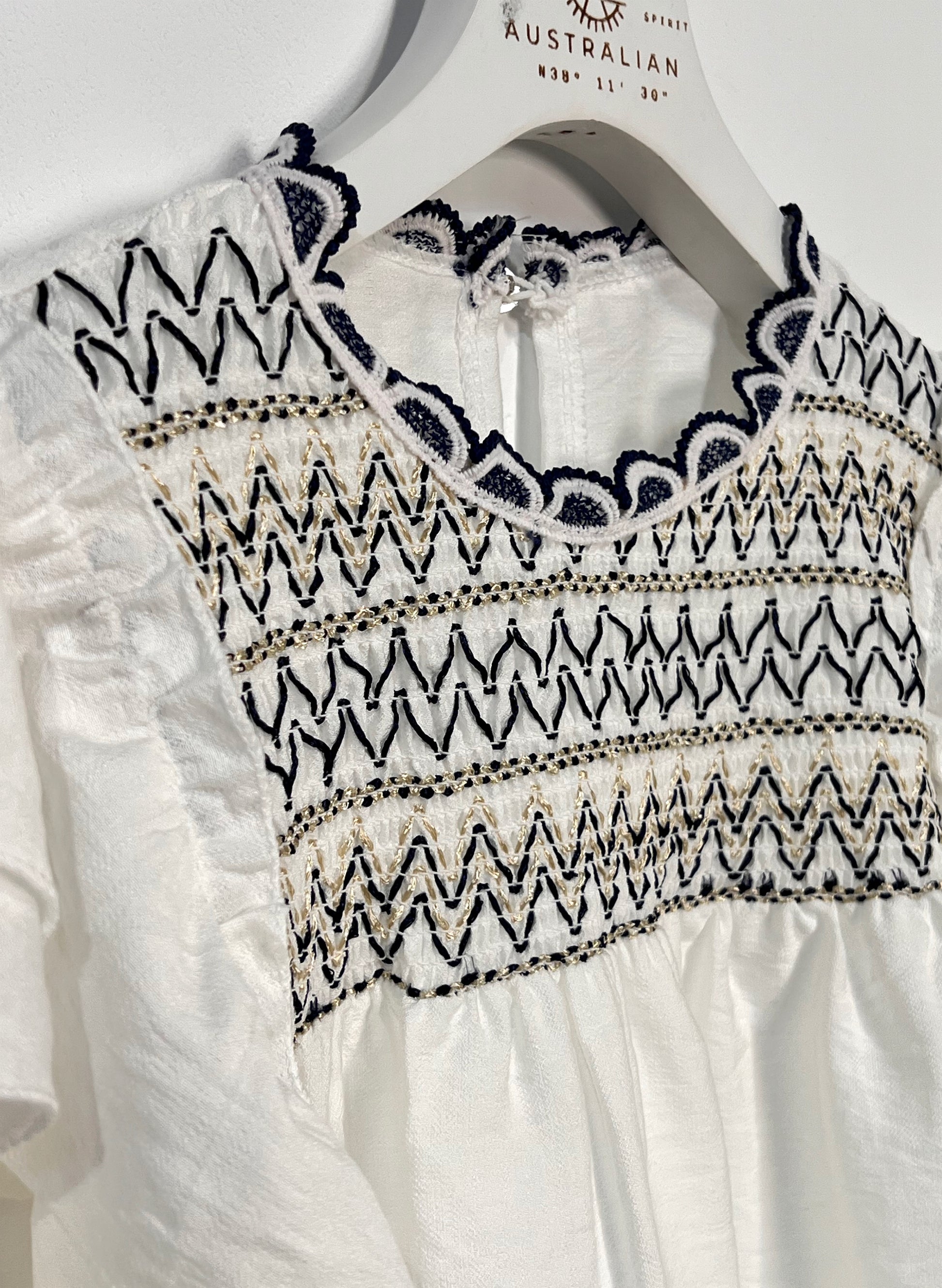 CAMISETA VOLANTES BOHO