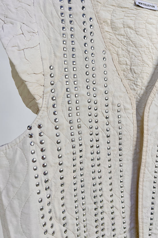 CHALECO TACHUELAS PAULA