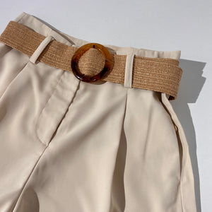 SHORT CON CINTURON SARA