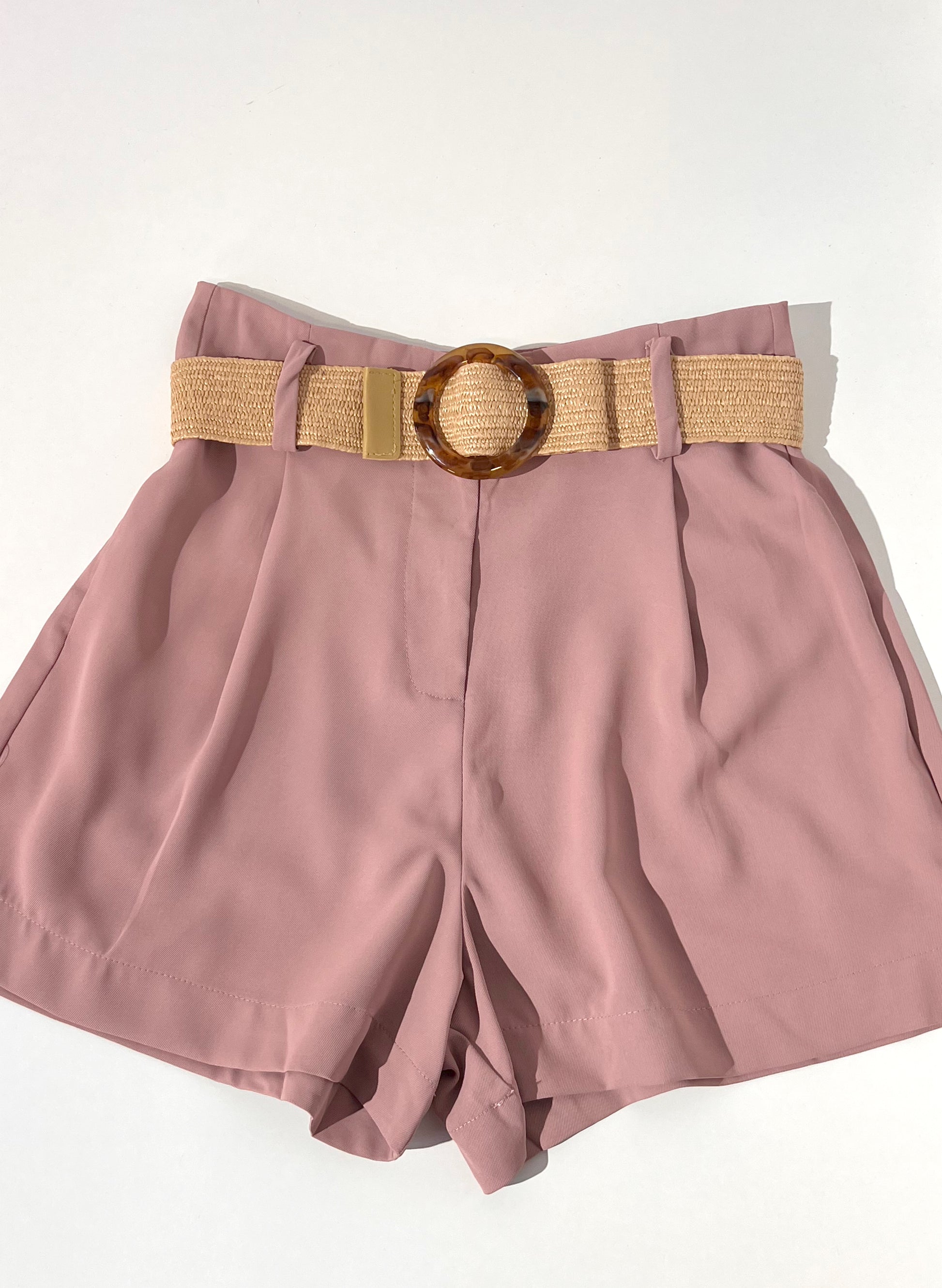 SHORT CON CINTURON SARA