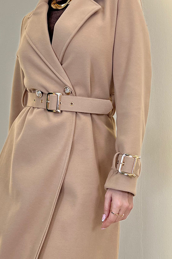 ABRIGO PAÑO DETALLE HEBILLA PUÑO