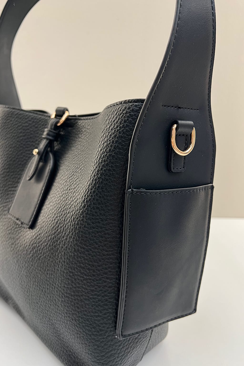 BOLSO BUCKET AMARI
