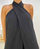 VESTIDO CUELLO HALTER CAPA