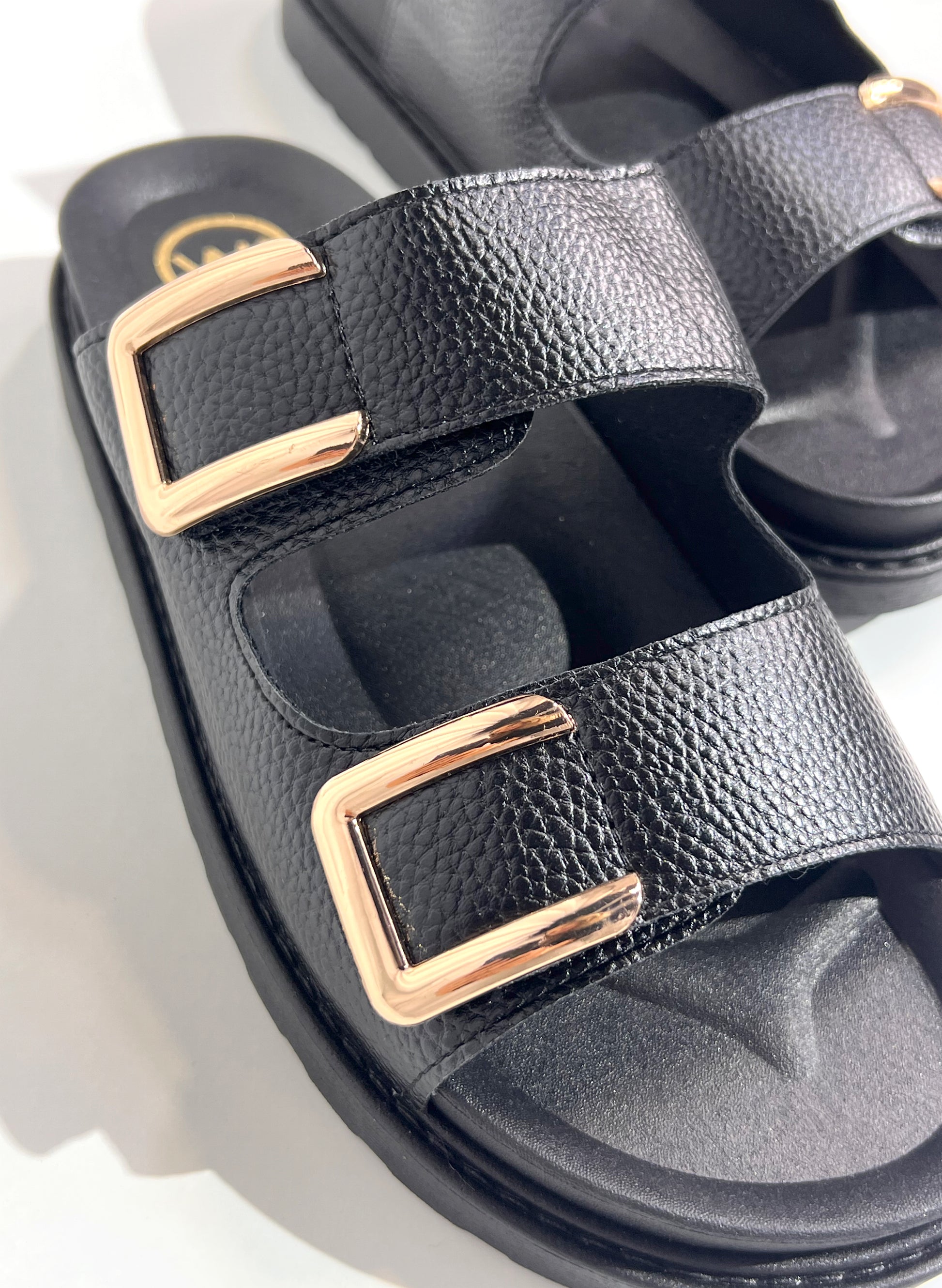 SANDALIA BIO HEBILLA VELCRO