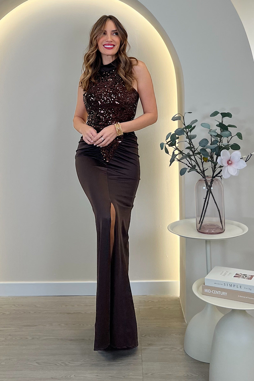 VESTIDO LARGO CUELLO HALTER LENTEJUELA