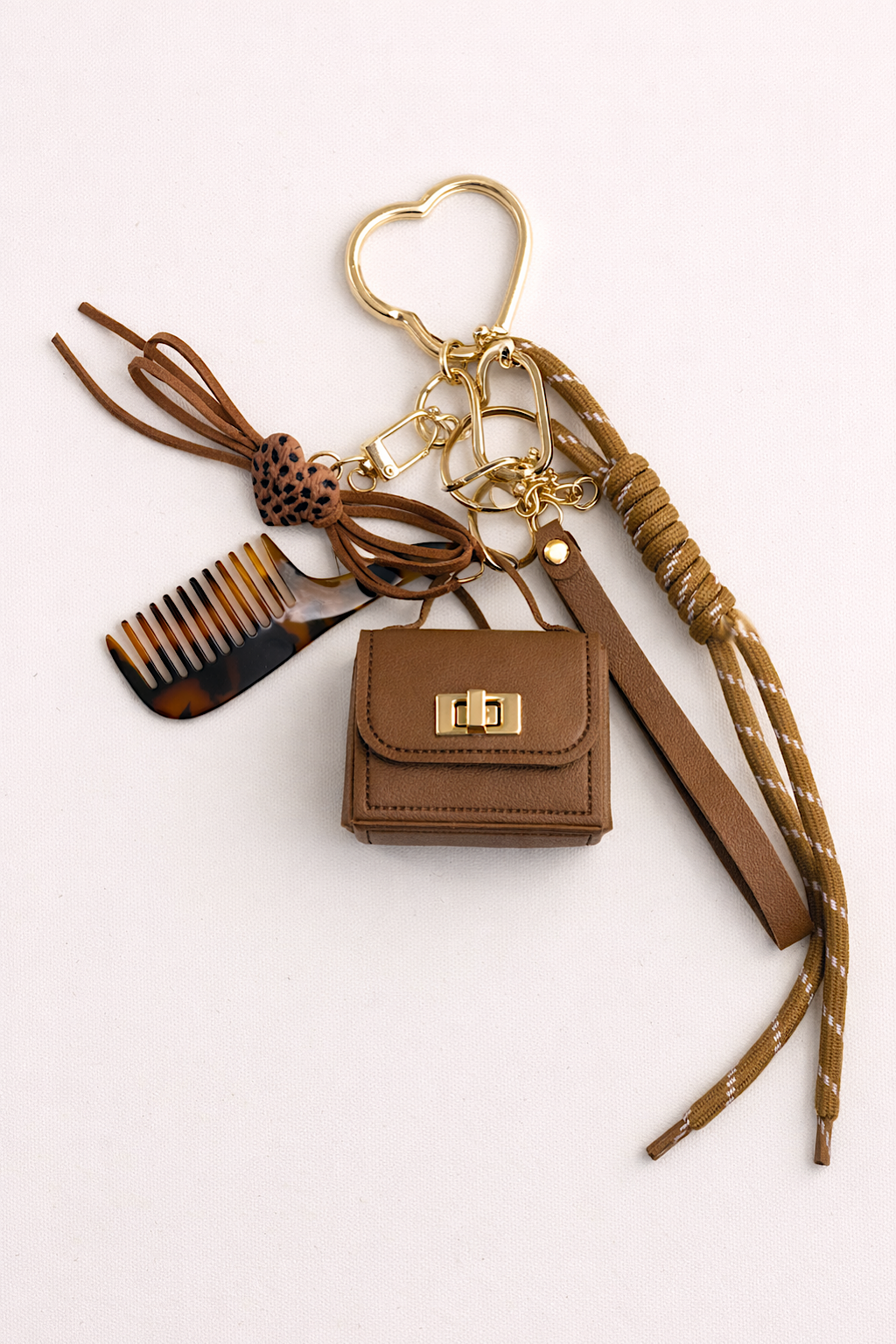 LLAVERO CHARM BOLSITO + PEINE