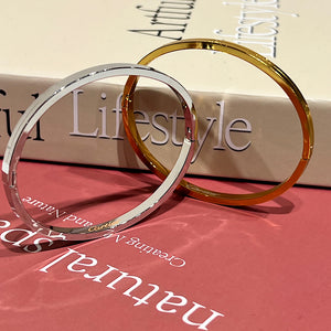 PULSERA RIGIDA SAFIR