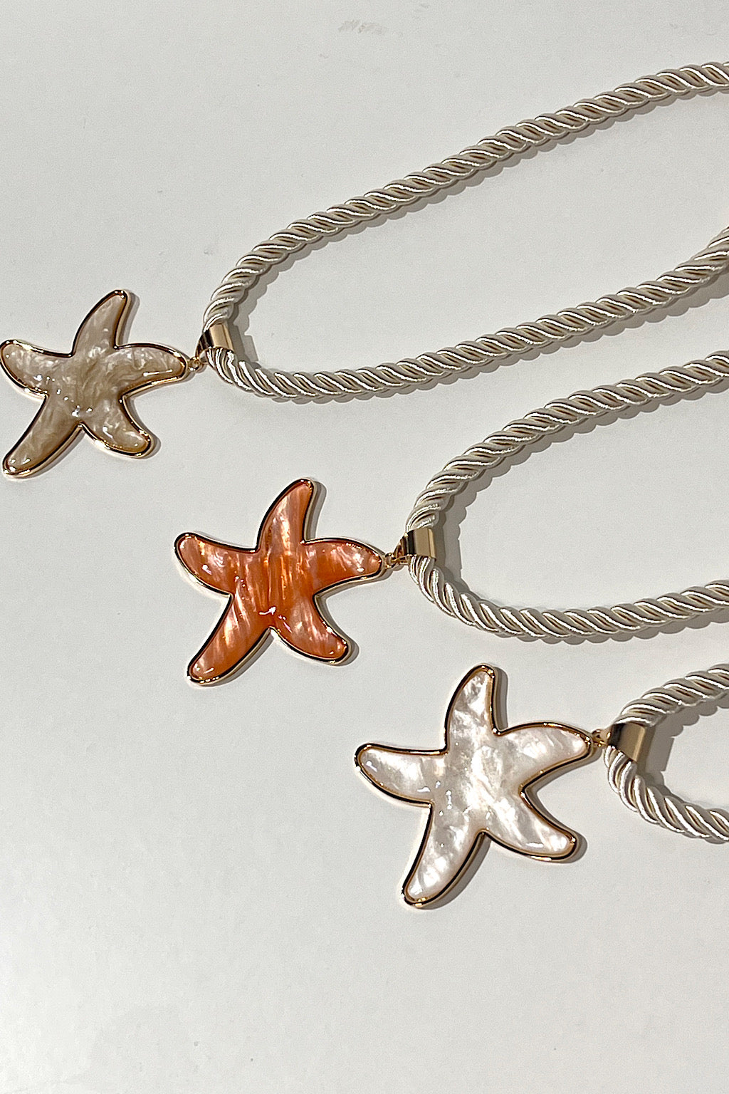 COLLAR ESTRELLA CUERDA