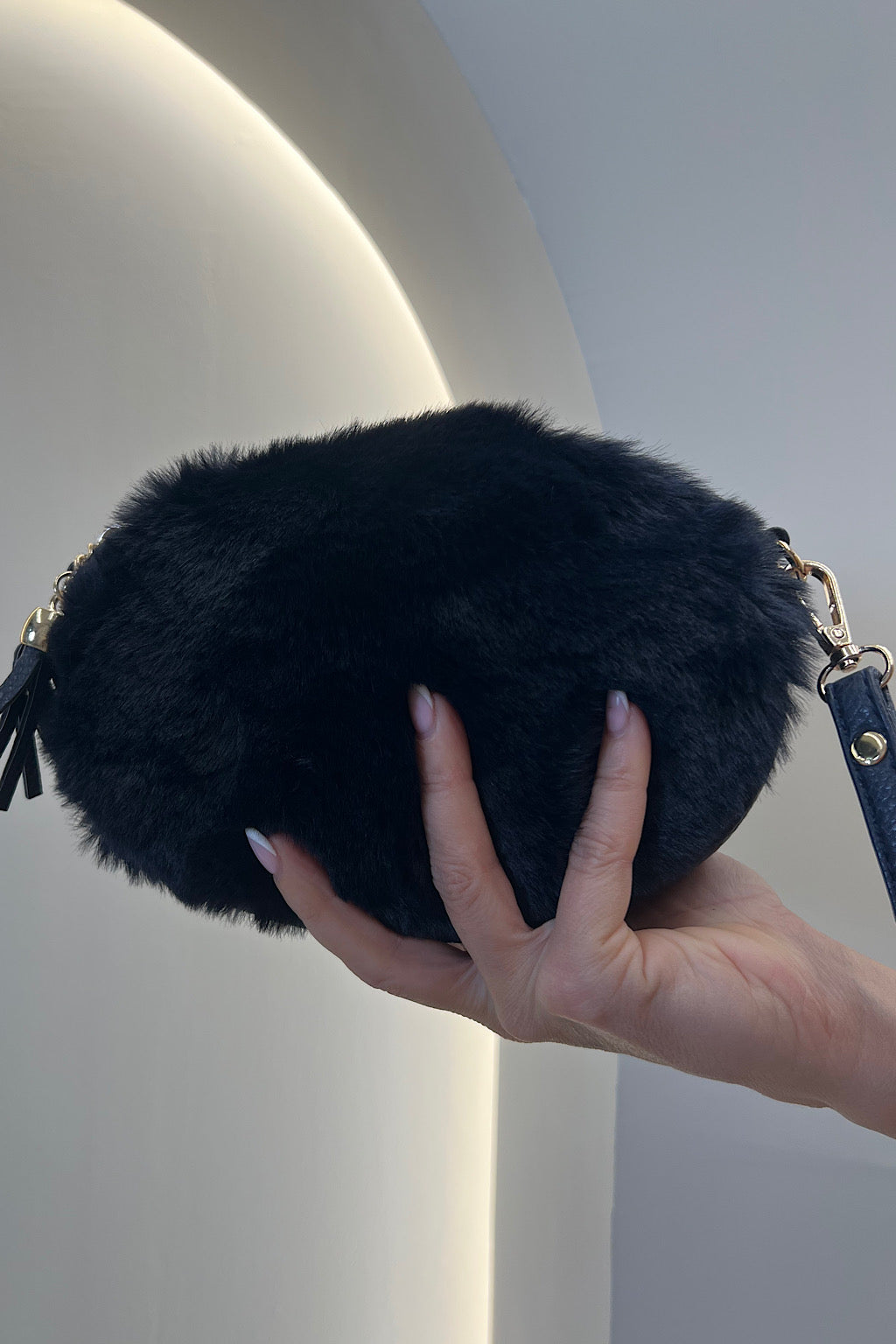 BOLSO PELUCHE CADENA