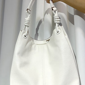 BOLSO HOBO SILKA