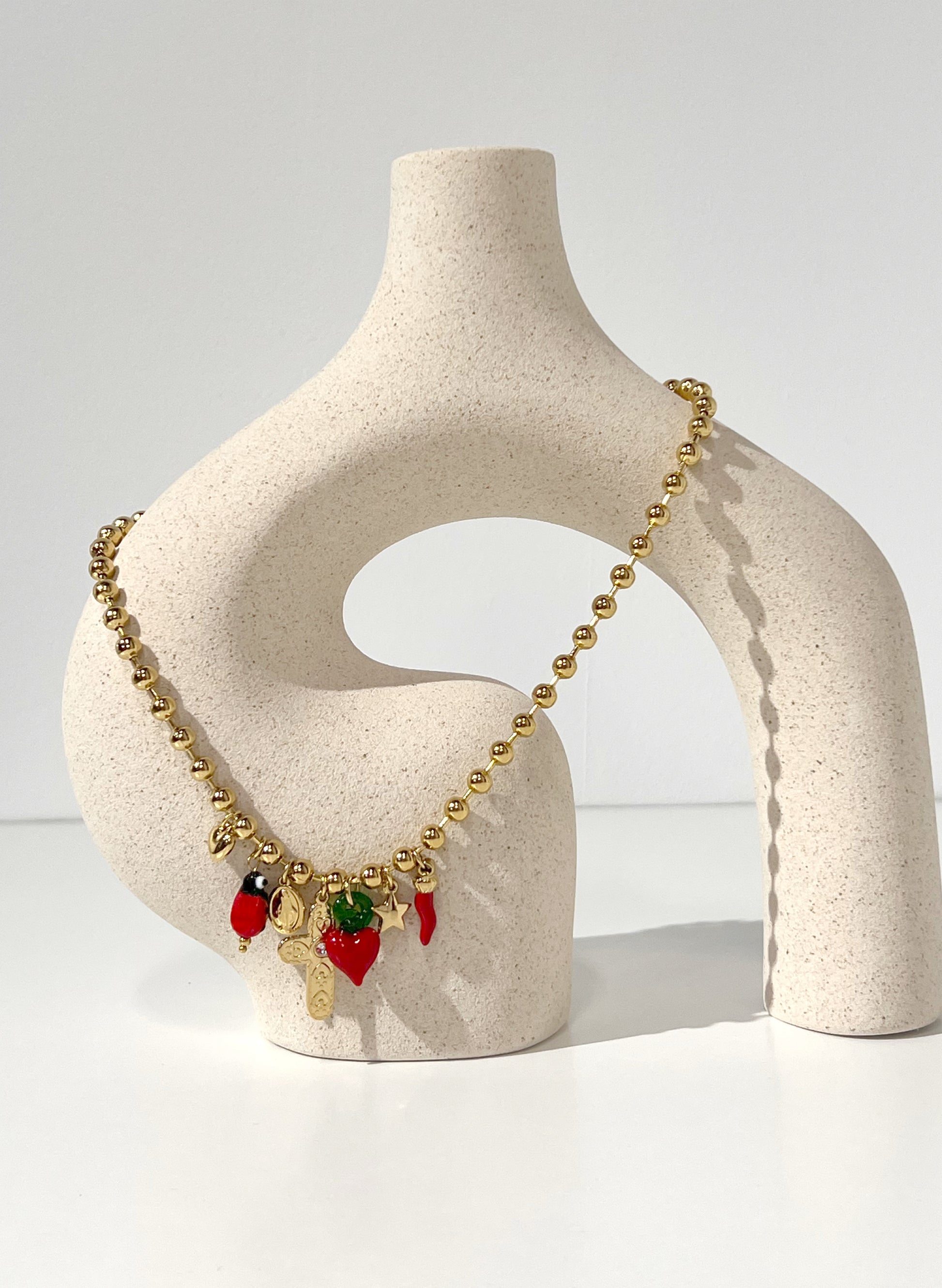 COLLAR CHARM MAGIA