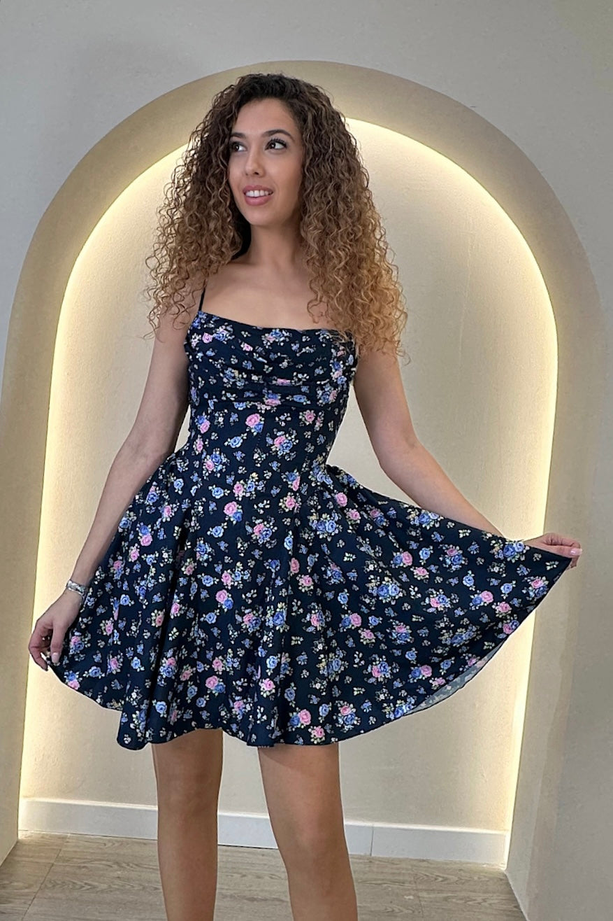 KURZES BLUMENKLEID ARI