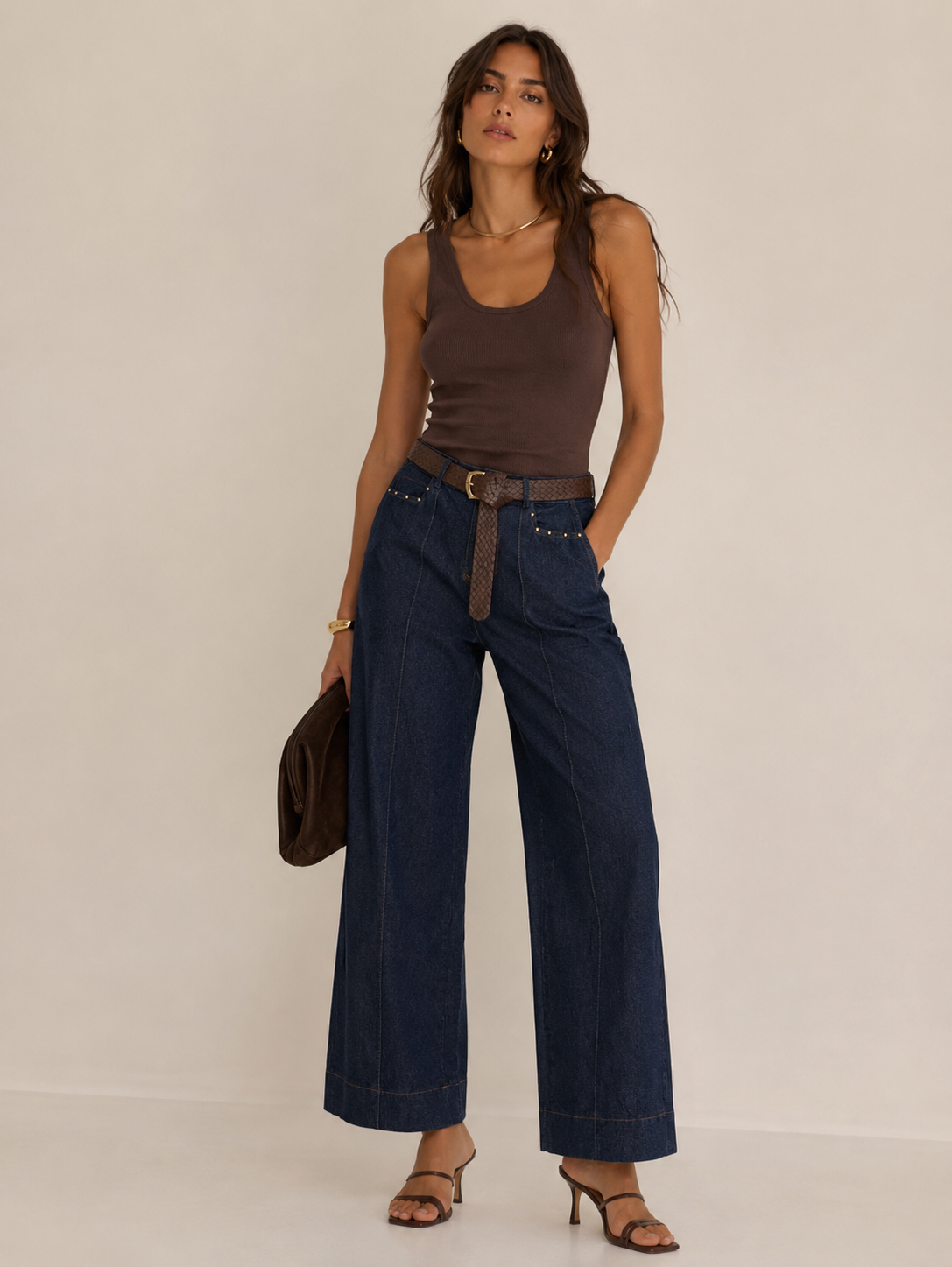 PANTALON VAQUERO CON CINTURON AMARA