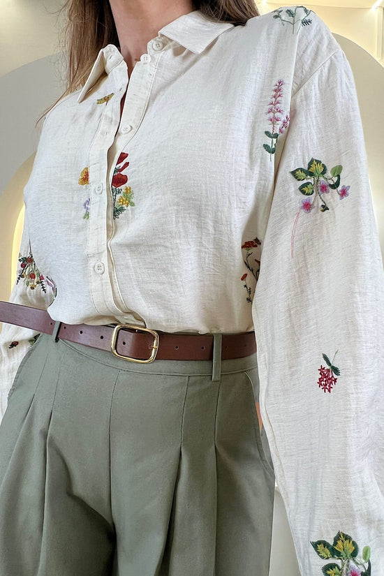 LANGE LEINENHOSE MIT GÜRTEL