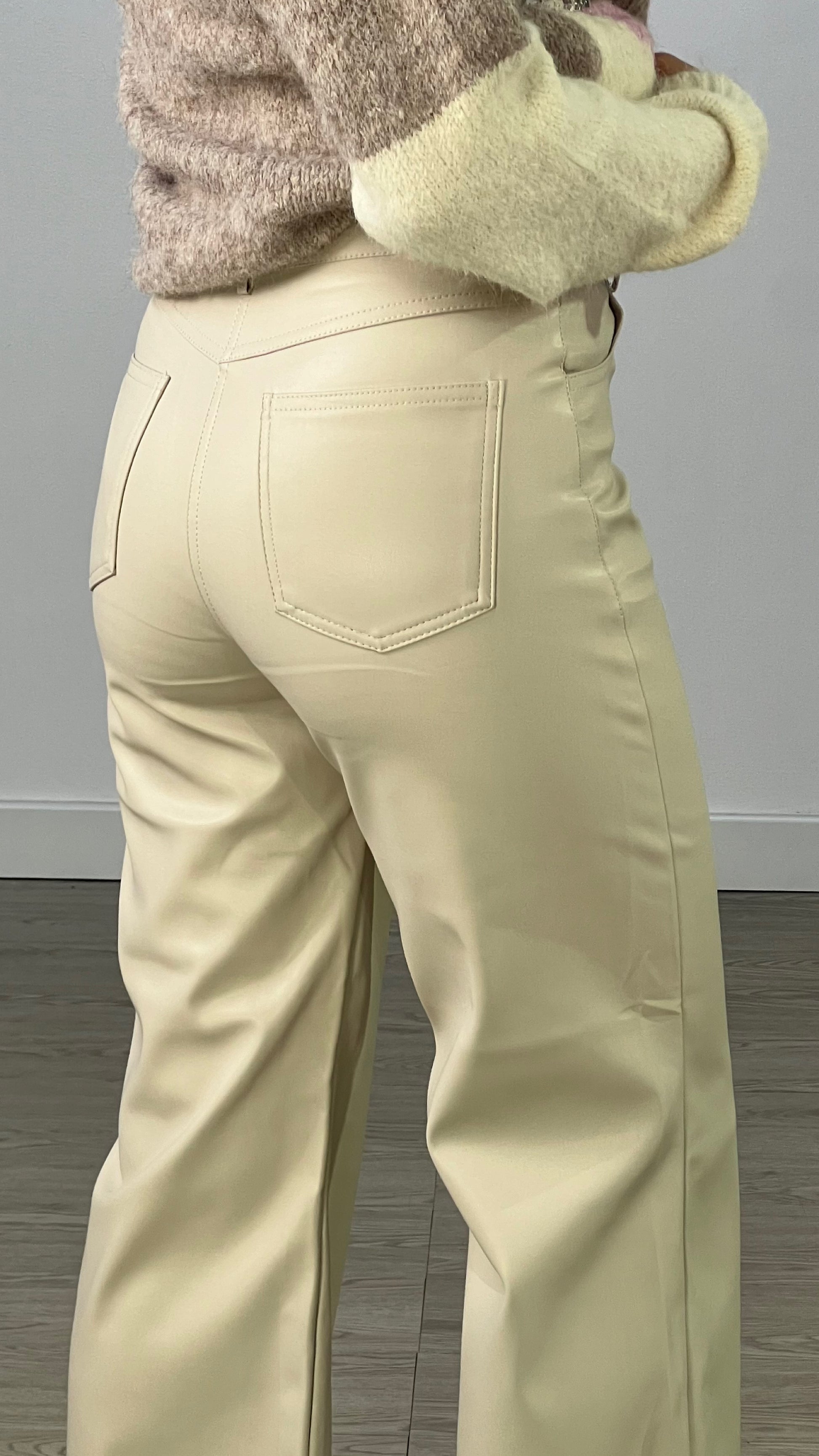 PANTALON RECTO POLIPIEL