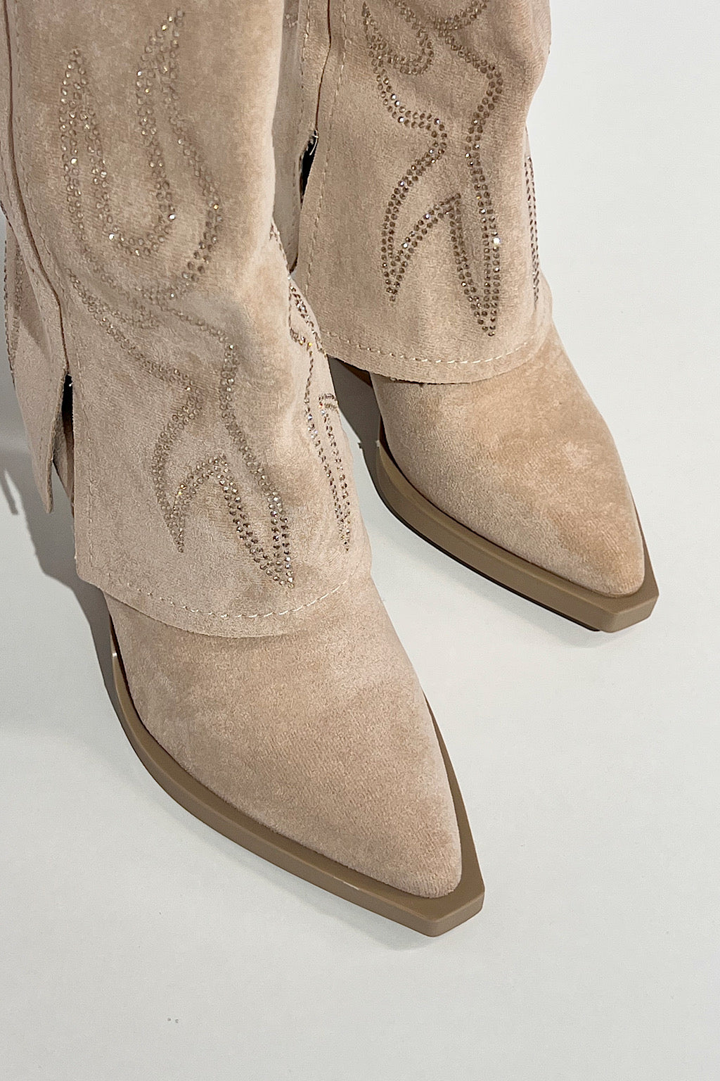 BOTIN CAMPERO NEVADA