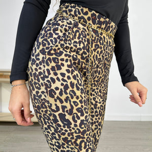 PANTALON CAMPANA ANIMAL PRINT