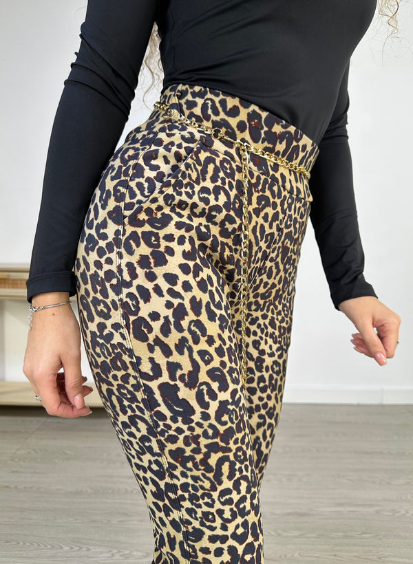 PANTALON CAMPANA ANIMAL PRINT