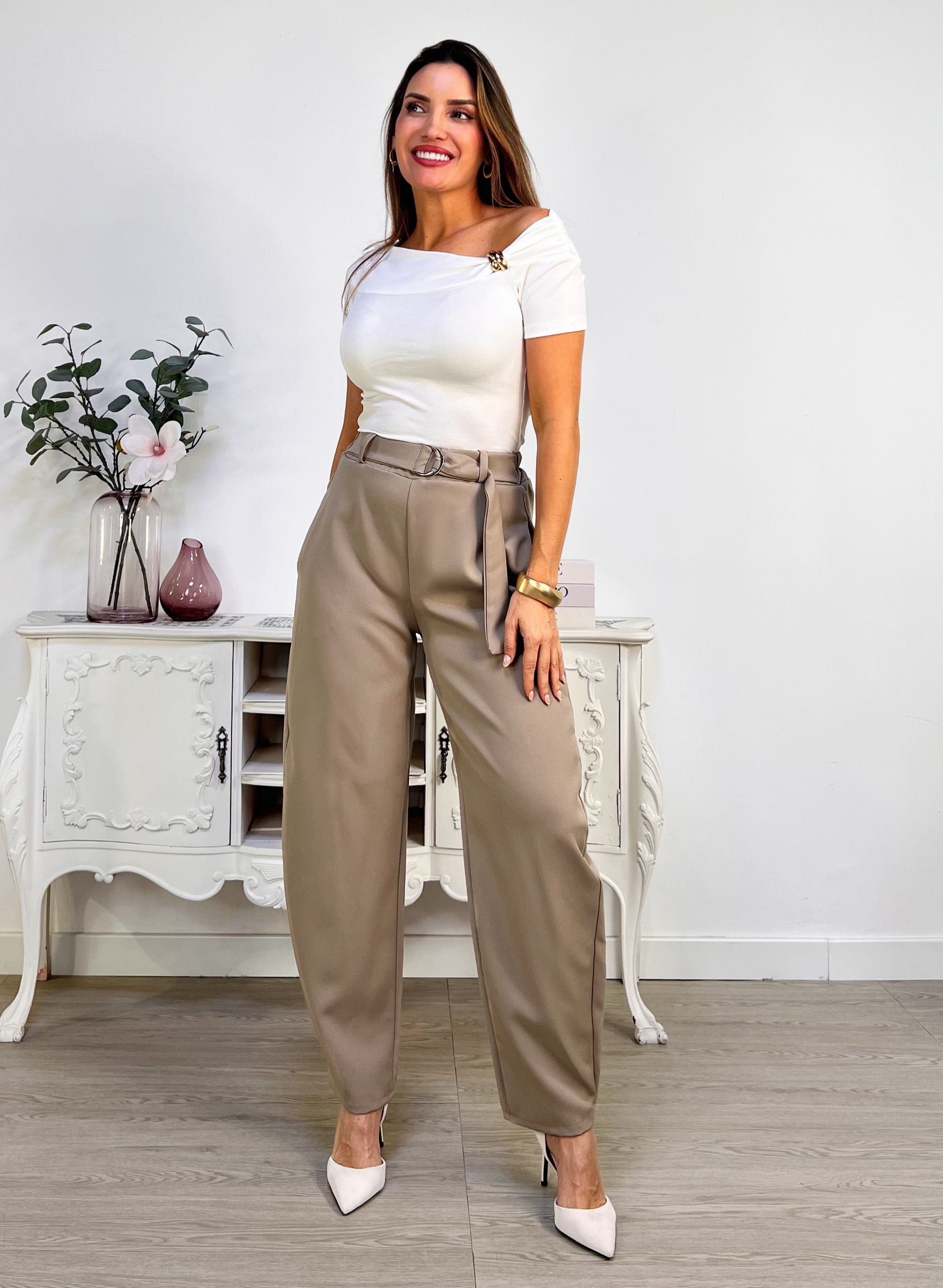 PANTALON BELTED FIT