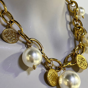COLLAR PERLAS + MEDALLAS