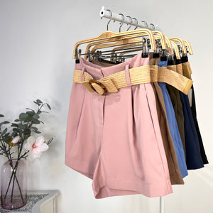 SHORT CON CINTURON SARA