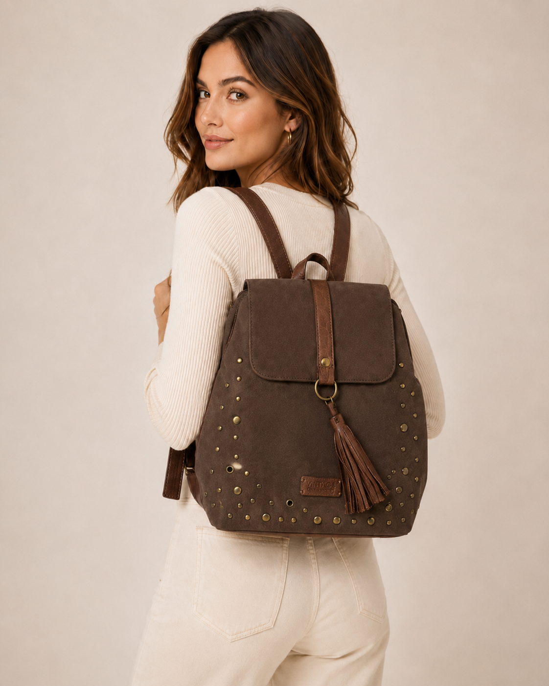 MOCHILA TACHUELAS VINTAGE