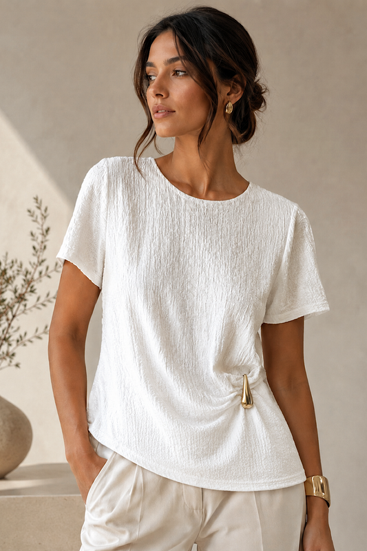 CAMISETA DETALLE DORADO CINTURA